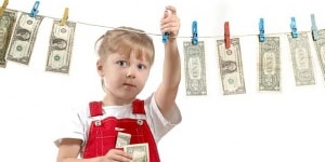 Photo of Приучение ребенка к деньгам с трех лет