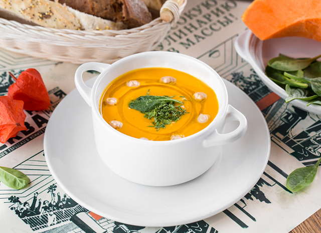 Photo of Осень в твоей тарелке: тыквенный суп с кремом из печеных каштанов