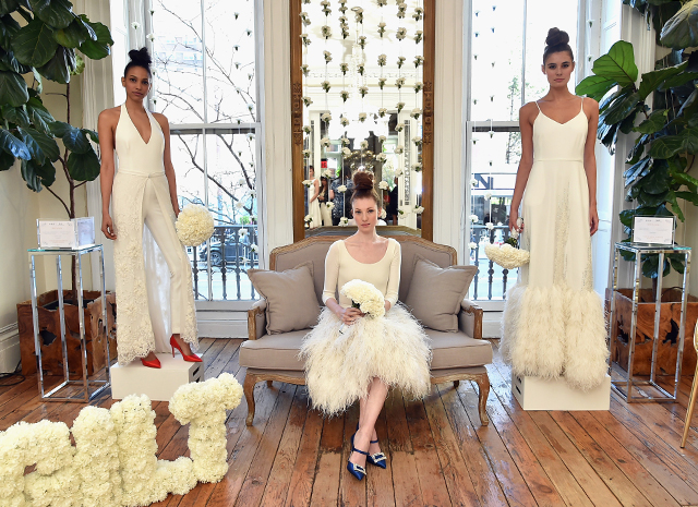 Сара Джессика Паркер представила свою первую свадебную коллекцию платьев
