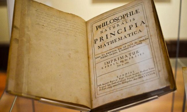 Photo of Книга Исаака Ньютона стала самым дорогим научным литературным произведением