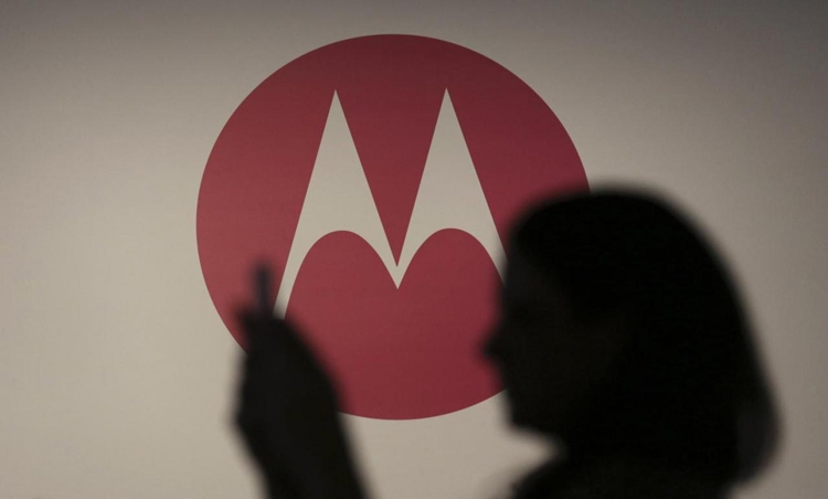 Photo of Смартфон Motorola One Power получит безрамочный дисплей с вырезом»
