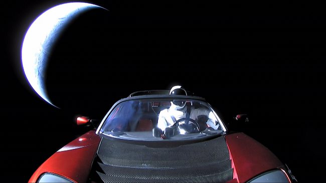Photo of NASA официально зарегистрировало автомобиль Илона Маска как астрономический объект