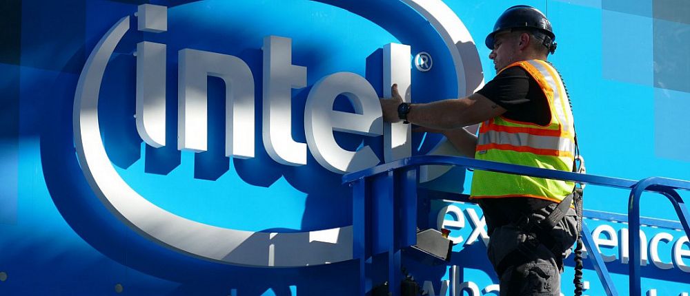 Photo of Против Intel подали 32 иска из-за уязвимостей в процессорах