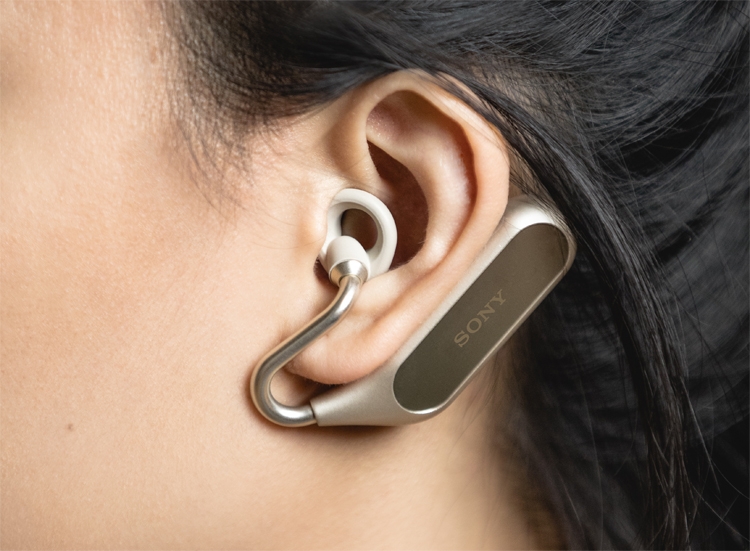 Photo of Беспроводные наушники Sony Xperia Ear Duo с технологией открытого звука вышли в России»