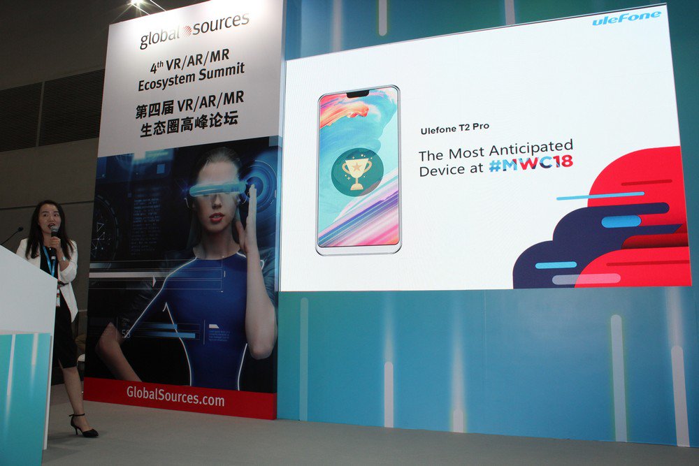 Photo of В Китае показали точный клон iPhone X на Android