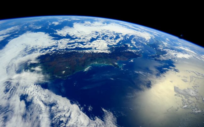 Photo of Ученые доказали смещение орбиты Земли. Чем нам это грозит?