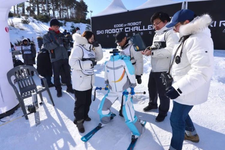 Photo of В Южной Корее завершились первые соревнования роботов-лыжников»