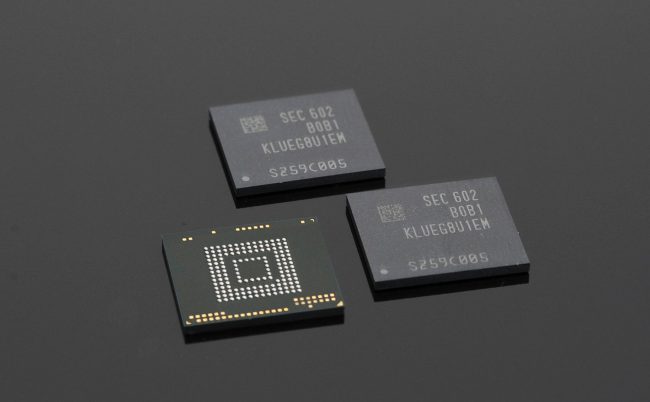 Photo of Samsung вкладывает миллиарды в наращивание производства чипов памяти