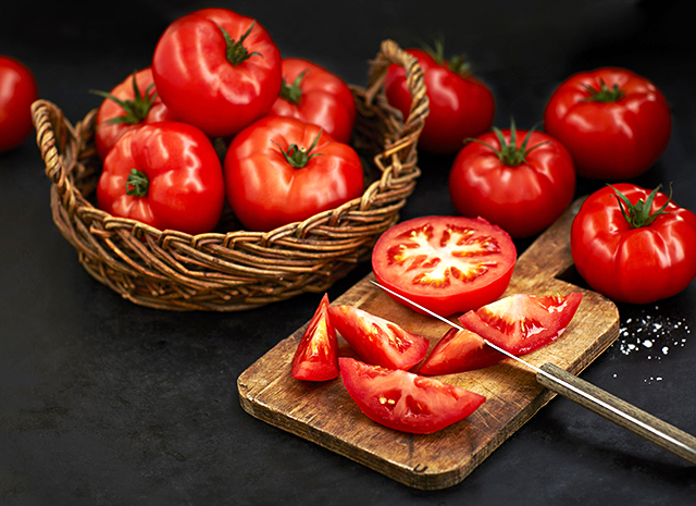 Photo of 3 рецепта из томатов: гаспачо, салат и брускетта
