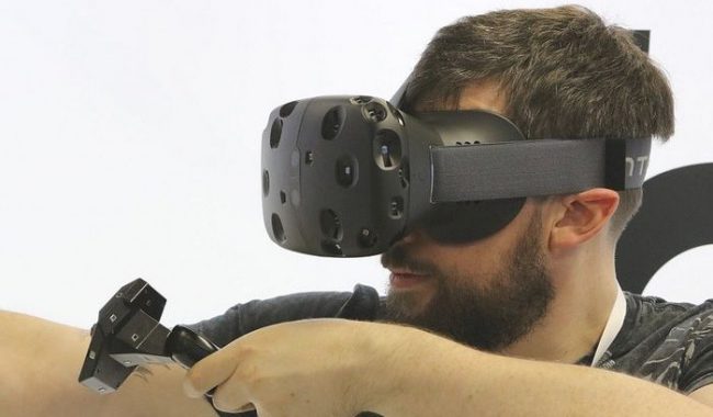 Photo of Инженеры HTC уже работают над второй версией VR-гарнитуры Vive