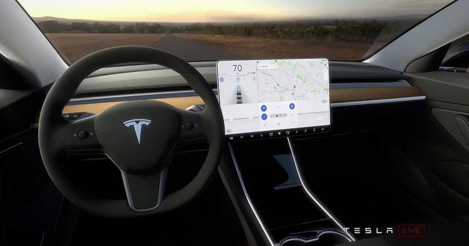 Photo of Владельца Tesla на полтора года лишили прав за брошенный руль