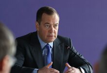 Photo of Медведев обвинил американские власти в гибели миллионов людей
