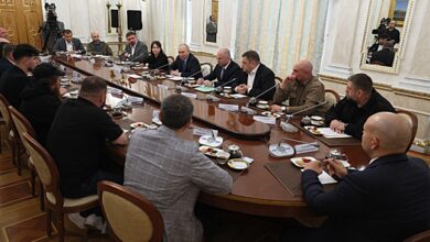 Photo of Путин рассказал, как по его вертолету стреляли трассирующими пулями