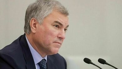Photo of Володин возложил цветы к мемориальному комплексу в Витебске