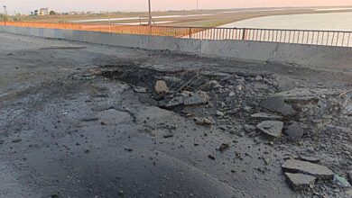 Photo of Песков адресовал в Минобороны вопрос об ударе по Чонгарскому мосту на границе Крыма и Херсонщины