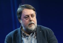 Photo of Минюст признал иноагентами режиссера Манского и политика Шлосберга